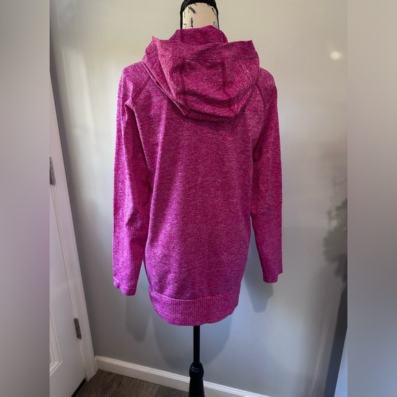 The North Face Women’s Go Seamless Active Fit Pullover Hoodie - Bright Pink Heat - Picture 3 of 11